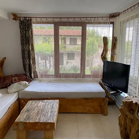 Sinemoria Апартамент Синеморец